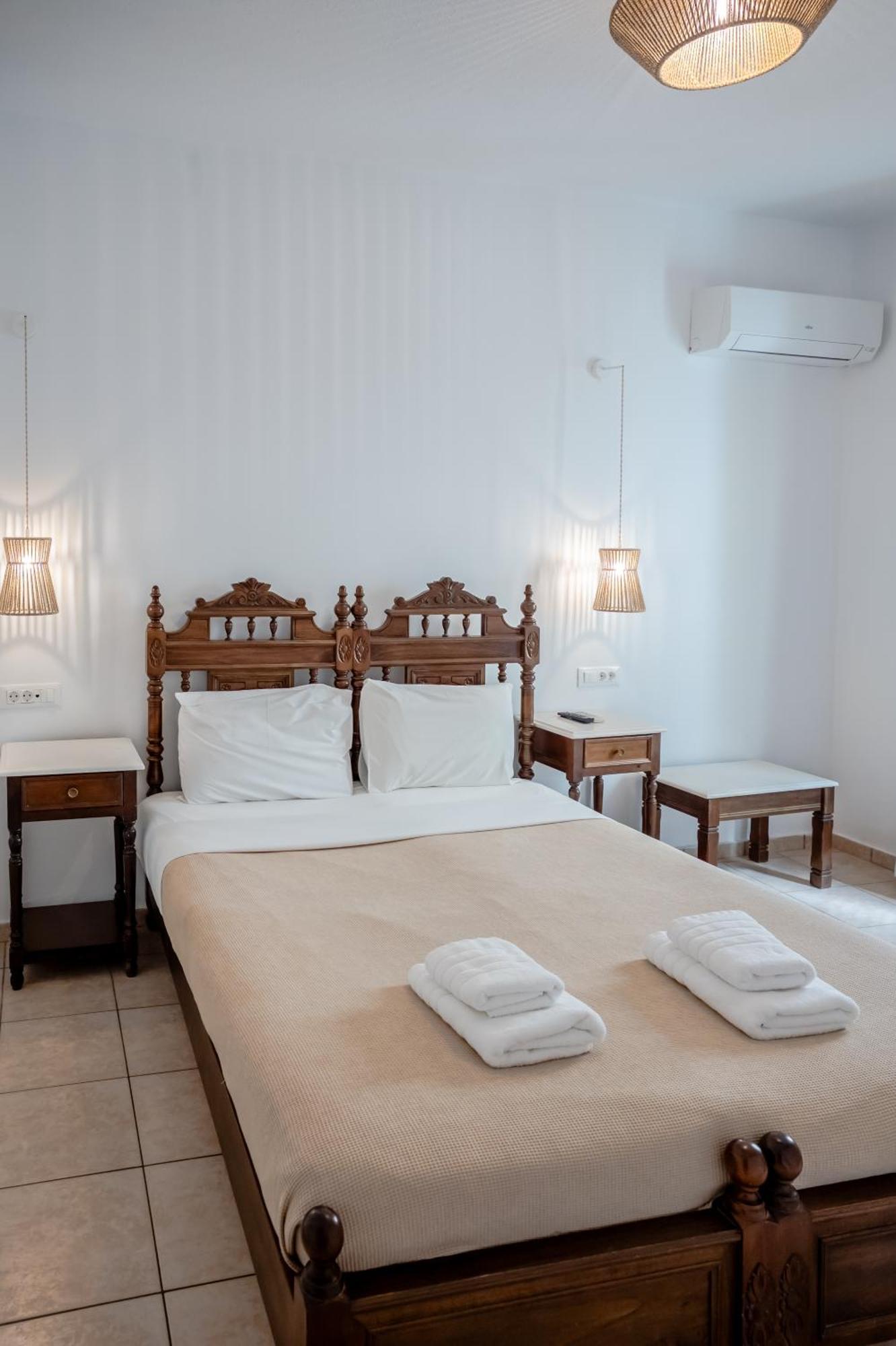 Aldea Hotel คาร์เทราดอส ภายนอก รูปภาพ